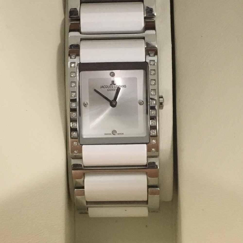 Watch - Picture 4 of 7